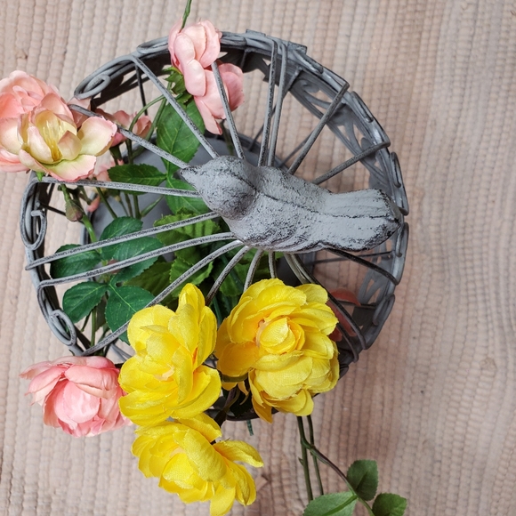 14in cage with bird on top - Picture 4 of 4